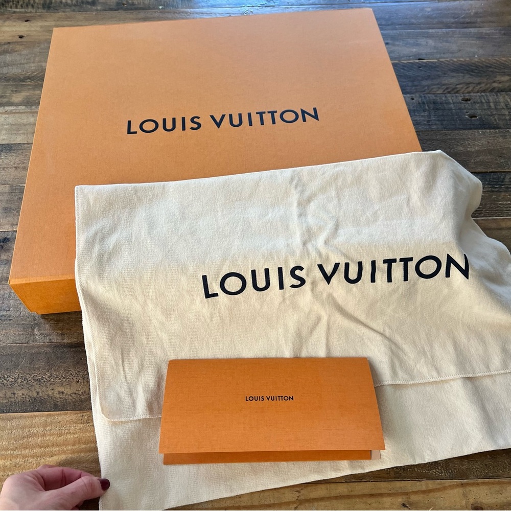 LOUIS VUITTON • Artsy MM purse bag hobo • Authentic • Full Set - Picture 15 of 16